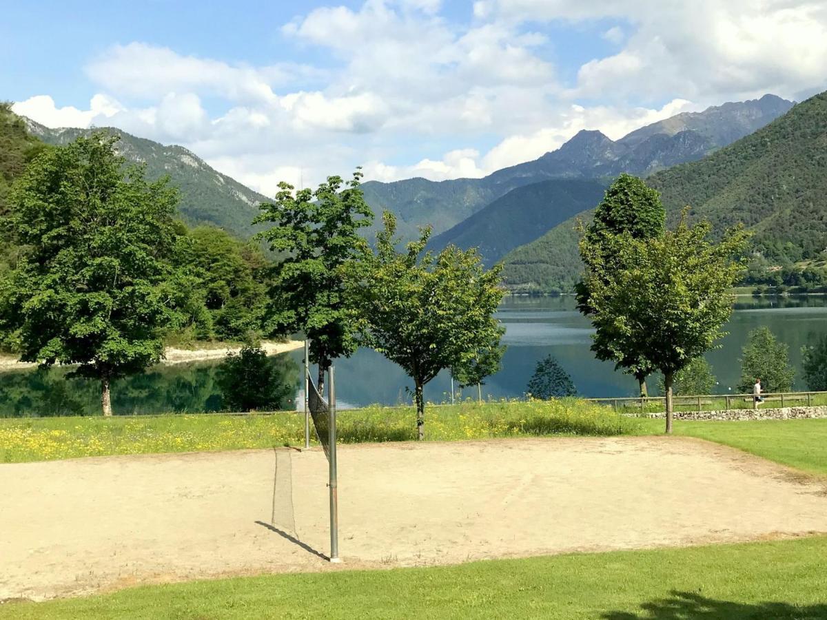 Belvilla By Oyo Villa Etti Bilo - Fronte Lago مولينا دي لادرو المظهر الخارجي الصورة
